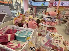 -王府井奥莱临潼小镇(临潼店)