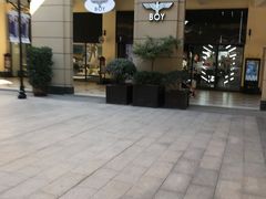 -王府井奥莱临潼小镇(临潼店)
