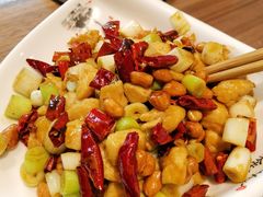 -有红鸡毛店·川菜(建设路店)