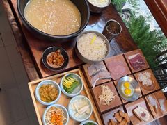 -银米·云南传统过桥米线(双廊黑金冠店)