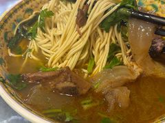 -金杨拉面王小吃面馆·牛三宝面·红烧牛肉粉
