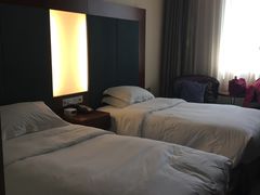 -上海浦东假日酒店