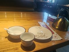 -小三峡食府(西五路店)