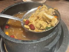 -蘑界·野生菌火锅(深业上城店)