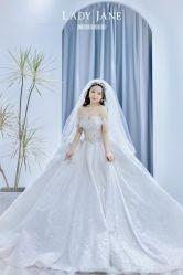 -Lady  Jane高端婚纱礼服馆