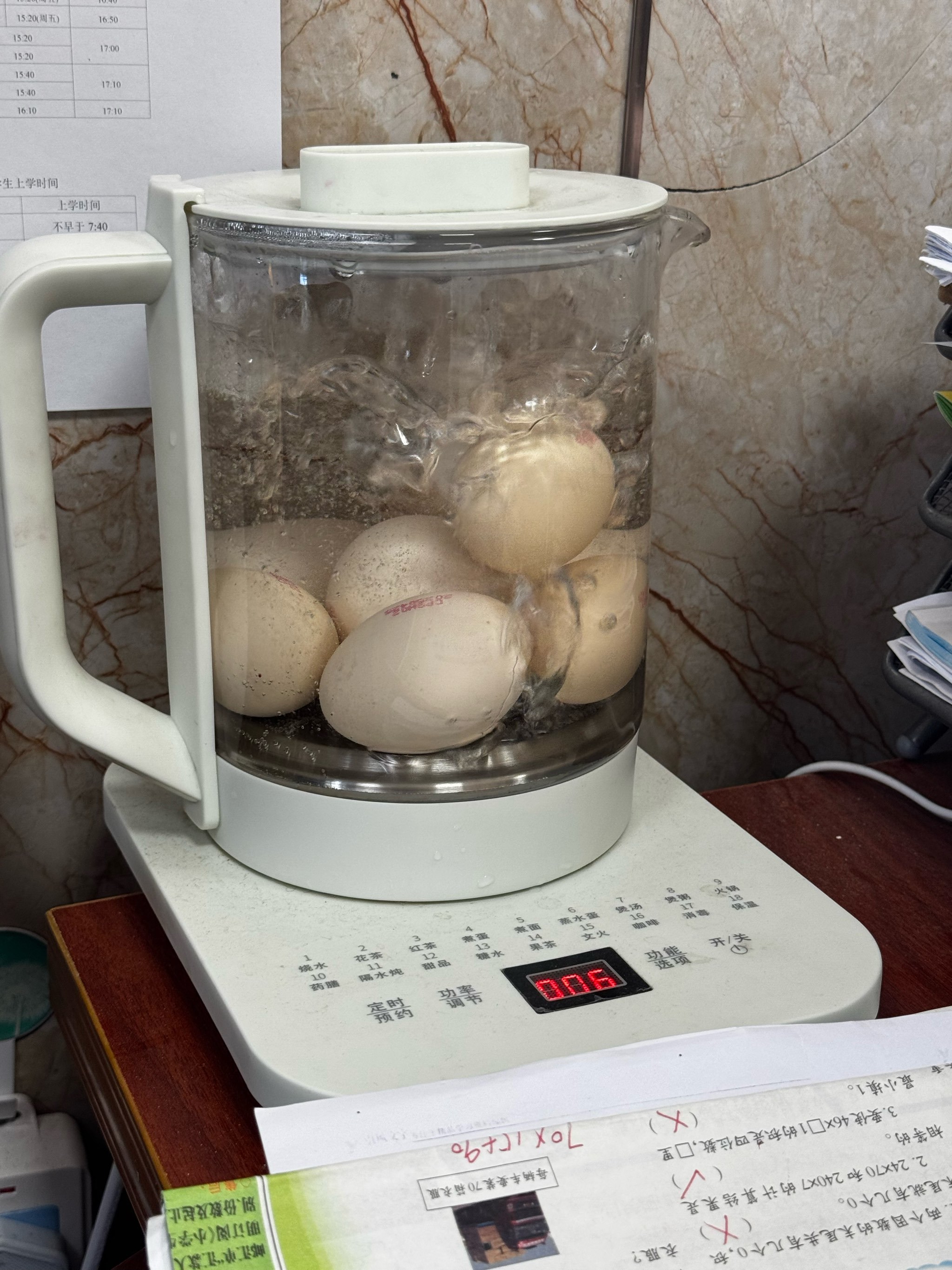 夏日办公室养生壶煮茶叶蛋秘籍
