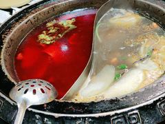 菌汤鸳鸯锅-唇辣号重庆老火锅(亦庄店)