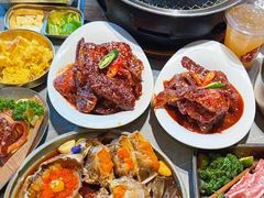 -草家酱蟹炭火烤肉店(珲春南路一店)