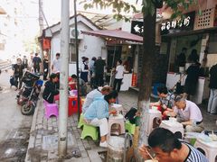 外面的小板凳-斌斌鲜鱼糊汤粉(粮道街店)