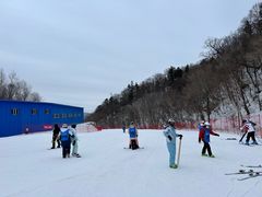 -亚布力新体委滑雪场