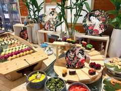 -大中华希尔顿酒店-念自助餐·嗨啤·小龙虾