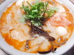 冬阴功海鲜米粉汤-长勺子东南亚(街道口店)