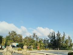 -亚龙湾中心广场