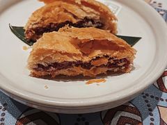 现烤玫瑰鲜花饼-云海肴·汽锅鸡·云南菜(高德置地店)