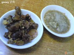 驴蹄筋和蒜汁-王胖子驴肉火烧(鼓楼店)