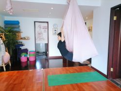 -Yvon yoga 瑜伽·精准体态管理中心