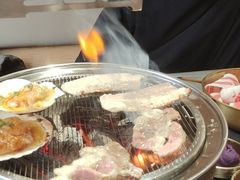 -围炉肉舍•炭烤活鳗•丹东海鲜烤肉(步行街店)