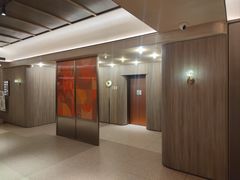 -桔子酒店(上海西藏北路地铁站店)