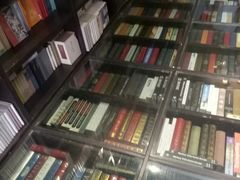 -钟书阁(松江泰晤士小镇店)