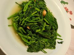 -荷花亭·湖北融合菜(中商广场店)