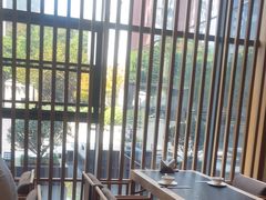 -鱼鲜饭香·招牌汽锅剁椒鱼头王