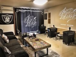 -SNOW TATTOO STUDIO