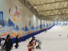 -乔波室内滑雪场