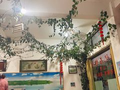 -姚记抚仙湖石锅鱼庄