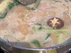 -四季喧黔味豆米火锅(万达广场店)