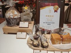 -潮一不贰·法式甜品·生日蛋糕·西式简餐(外滩店)