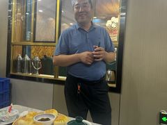 -三江源美食城