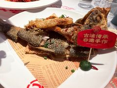 -肥肥虾庄·金牌油焖大虾(汉街SKP店)
