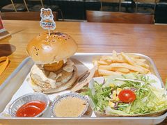-HUZI虎滋精酿餐吧(京西大悦城店)