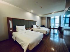 -全季酒店(郑州建设路碧沙岗地铁站店)