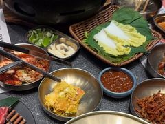 -草家酱蟹炭火烤肉店(珲春南路二店)