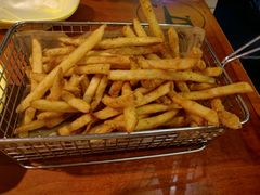 -BHC炸鸡(明洞总店)