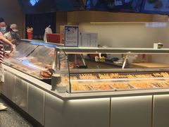 面包甜点陈列柜-廖记棒棒鸡(金光华广场店)