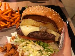 -The Habit Burger Grill 哈比特汉堡(复兴soho店)