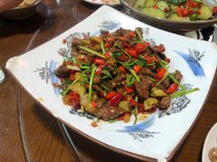-湘聚南县土菜馆(龙山二路店)