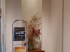 -luutosa  cafe & tea 鹿兔山