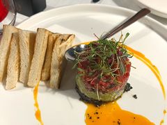 牛肉塔塔配牛油果黑橄榄酱-Solo(衡山路店)