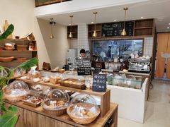 -沁屋面包店(人民东路店)