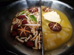 红颜花胶鸡锅-湊湊火锅·茶憩(石家庄万象城店)