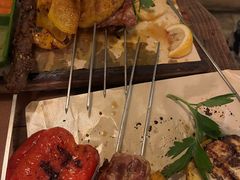 -BARBARIAN餐厅(武定路店)