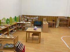 -婴智贝佳蒙特梭利早教托育中心(杨浦店)