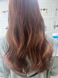 -镁连社·美联社