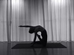 -亚太瑜伽普拉提学院