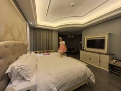 -安吉银润锦江城堡酒店(Hello Kitty主题乐园店)