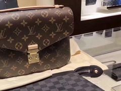 -LV路易威登(国际广场店)