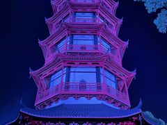 -绳金塔